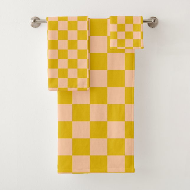 Honey and Peach Checkerboard Bath Towel Set (Insitu)