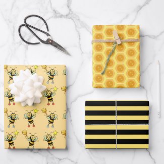 Honey bees with heart & honeycomb pattern