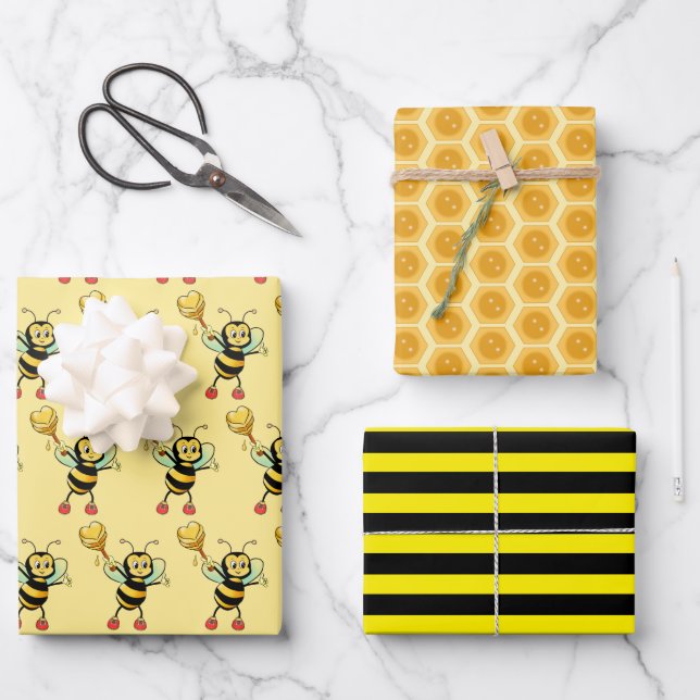 Honey bees with heart & honeycomb pattern wrapping paper sheets (Front)