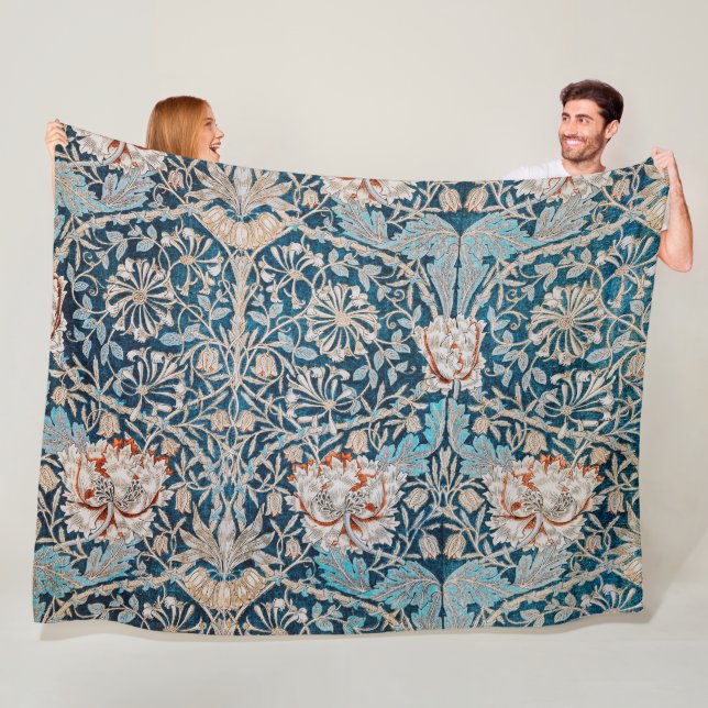 Honeysuckle, William Morris Fleece Blanket (In Situ)