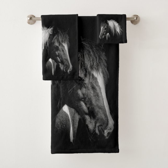 Horse Bathroom Towel Set (Insitu)