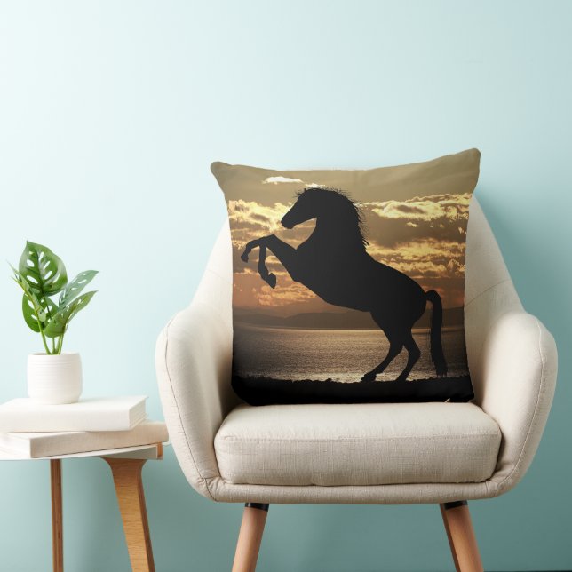horse throw pillow (Chair)