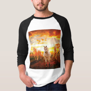 Horses at sunset throw pillow T-Shirt