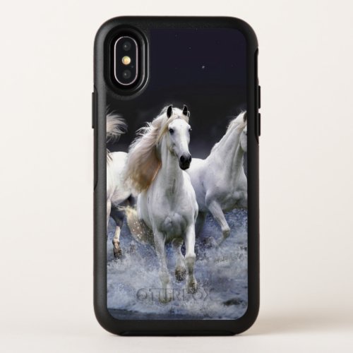 Horses running  throw pillow OtterBox symmetry iPhone x case