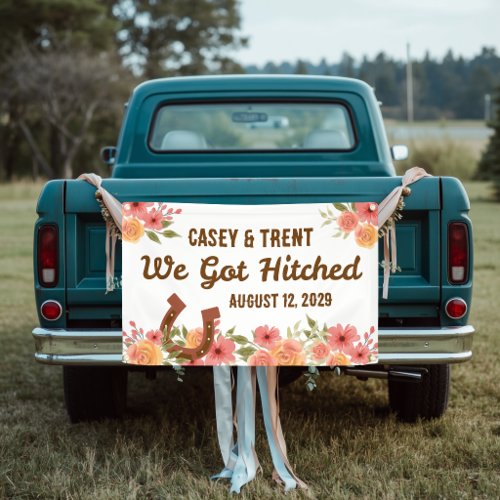 Horseshoe and Florals Got Hitches Car Banner