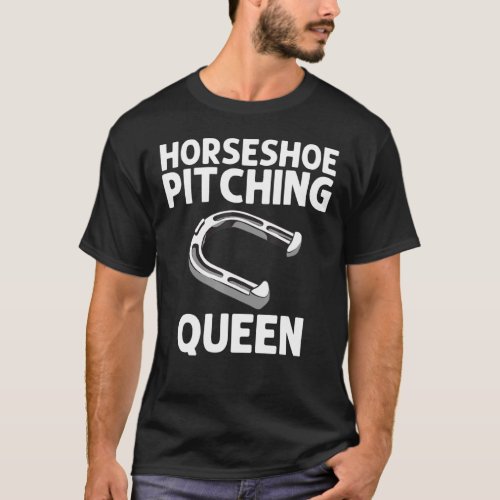 Horseshoe Pitching Women Mom Horseshoe Pitchers T_Shirt