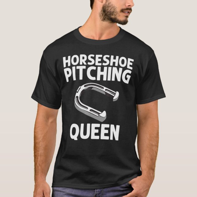 Horseshoe Pitching Women Mom Horseshoe Pitchers T-Shirt (Front)