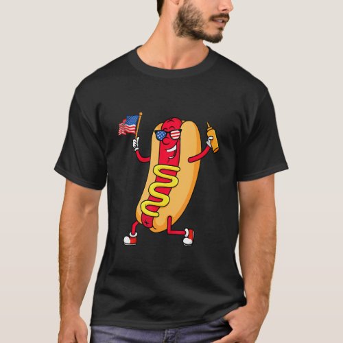 Hot Dog For July 4th Picnic American Flag  Sausage T_Shirt