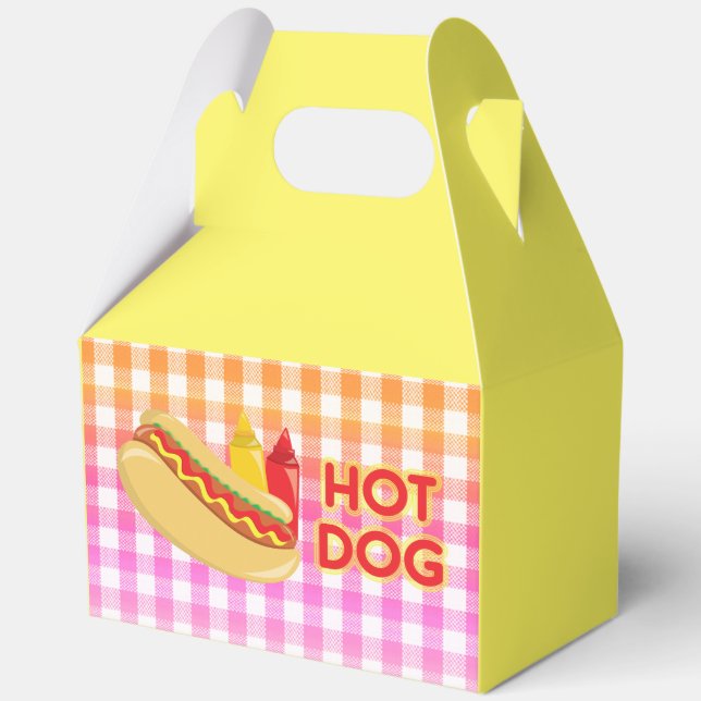 Hot Dog on Gingham Picnic Tablecloth w/ Condiments Favor Boxes (Front)