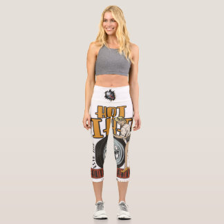 Hot girl  capri leggings