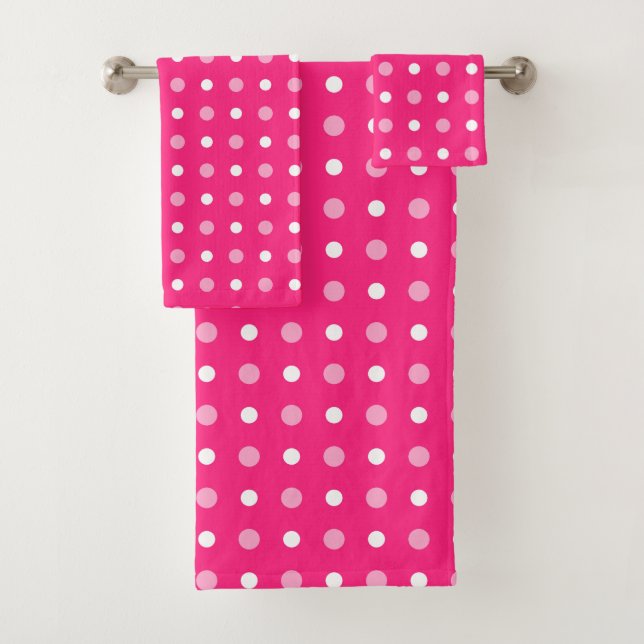 Hot pink and white dots bath towel set (Insitu)