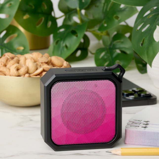 Hot pink gradient geometric mesh pattern Triangle Bluetooth Speaker (Insitu(Table))