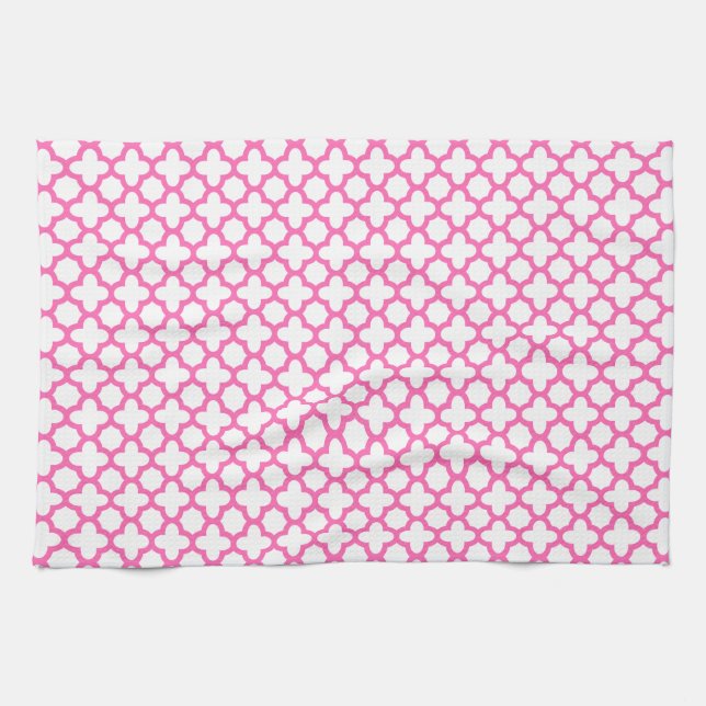 Hot Pink Quatrefoil Pattern Towel (Horizontal)