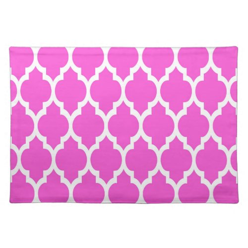 Hot Pink White Moroccan Quatrefoil Pattern 4 Cloth Placemat