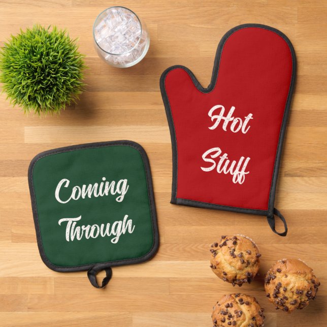 Hot Stuff Funny Christmas Gift Red Green White Oven Mitt & Pot Holder Set (Top Down)