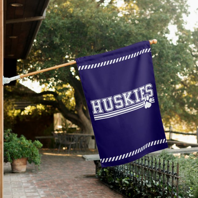 House Flag Huskies  (In SItu)