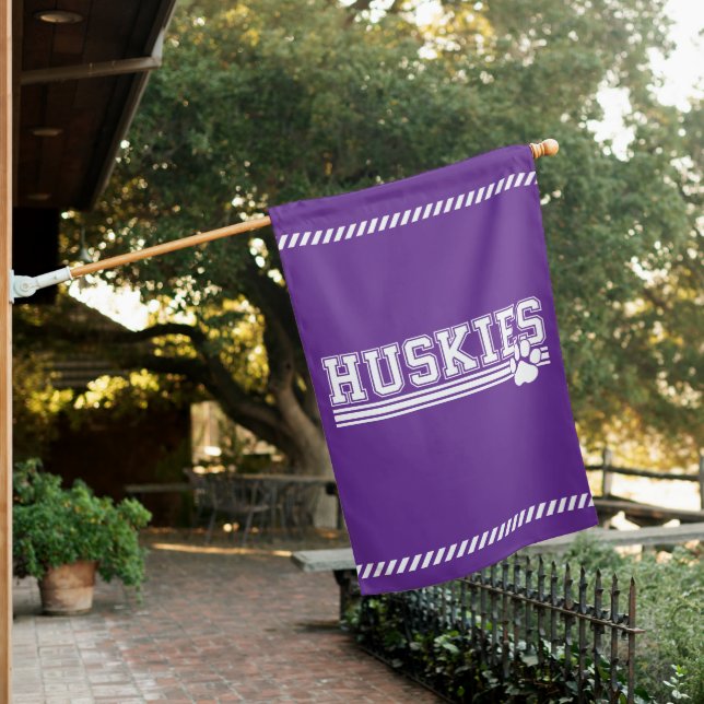 House Flag Huskies  (In SItu)