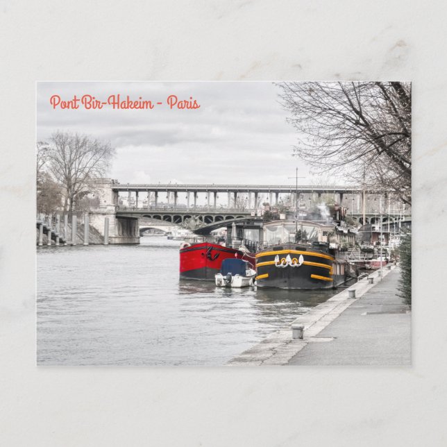 Houseboats moored  near Pont Bir-Hakeim - Paris Postcard (Front)