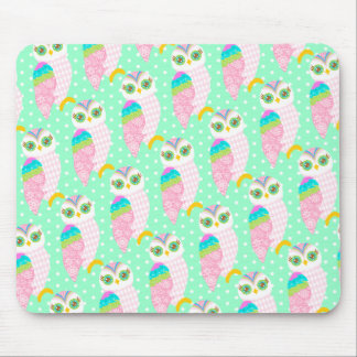 How Now White Owl - Polka Dots Mouse Pad