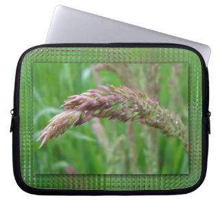 How the Grass Grows Laptop Sleeve