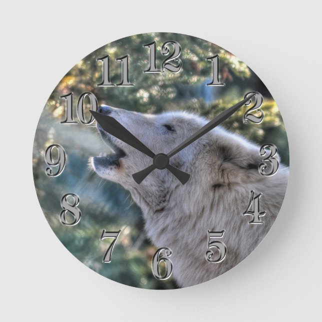 Howling Arctic Grey Wolf Portrait Round Clock (Front)