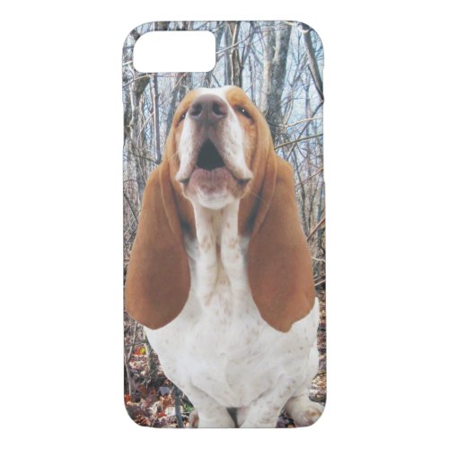 Howling Basset Hound in the Woods iPhone 87 Case