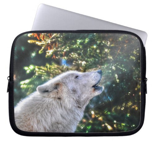 Howling White Arctic Wolf Wildlife Photo Laptop Sleeve