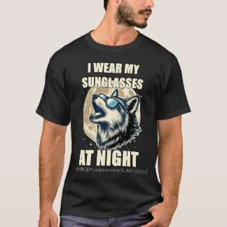 Howling Wolf in Shades Moon - ELGIS T-Shirt