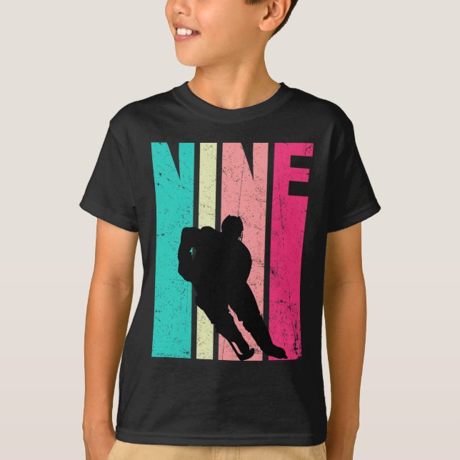 https://www.amazon.com/s?rh=n%3A7141123011%2Cp_4%3 T-Shirt (Front)