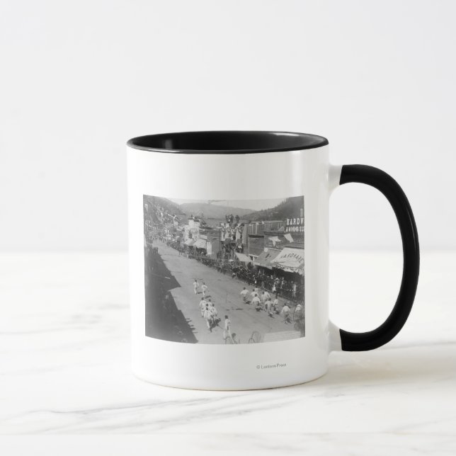 Hub-and-Hub Hose Team Race Photograph Mug (Right)