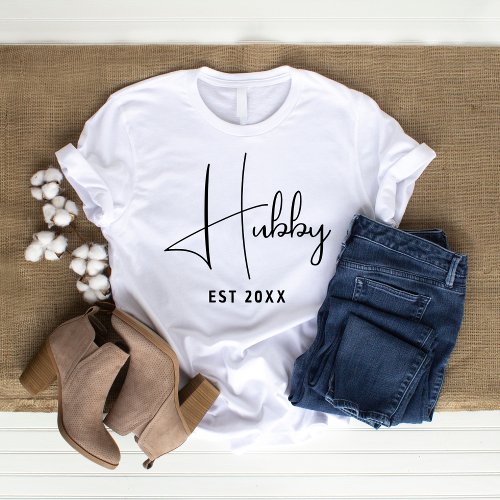 Hubby Wifey Est Newlywed Honeymoon Present Wedding T_Shirt