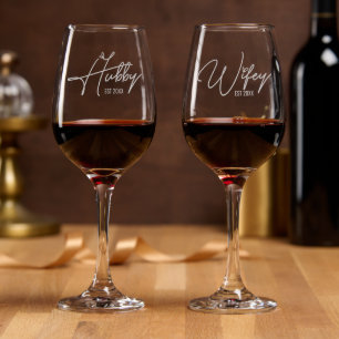 Hubby & Wifey Wedding Couple Personalized Wine Glass