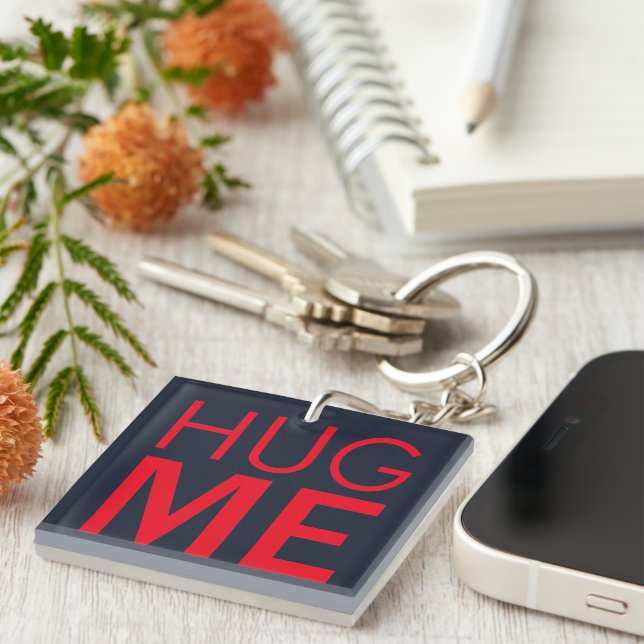 Hug me keychain (Front Right)