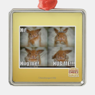 Hug me metal ornament