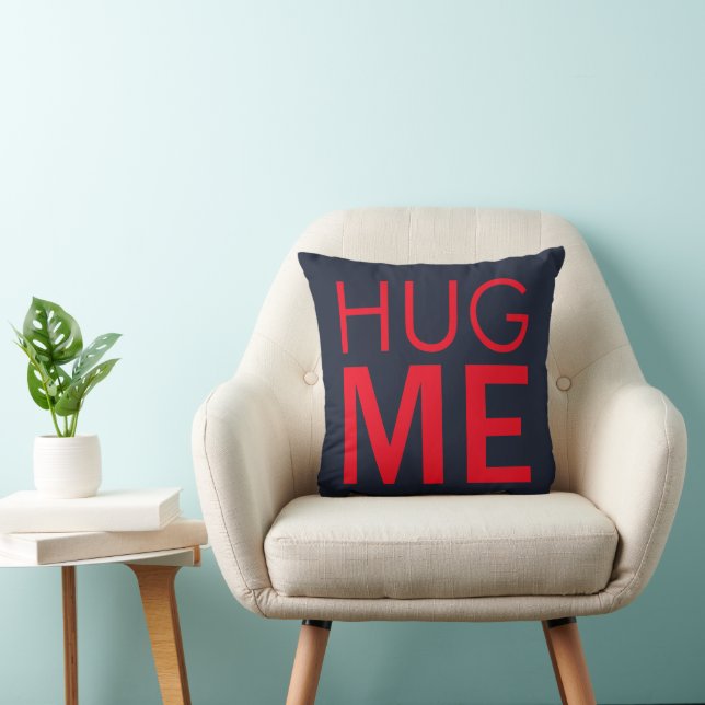 Hug me throw pillow (Chair)