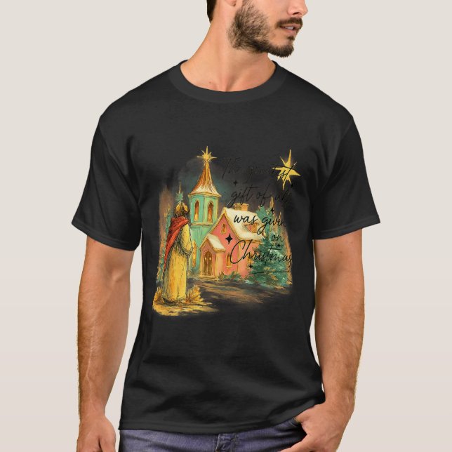 Hugvyn Greatest Gift Of All Religious Christmas Na T-Shirt (Front)