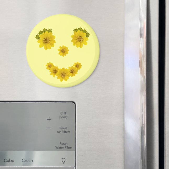 Humorous Happy Bright Yellow Flower Smile Magnet (In Situ (Fridge))