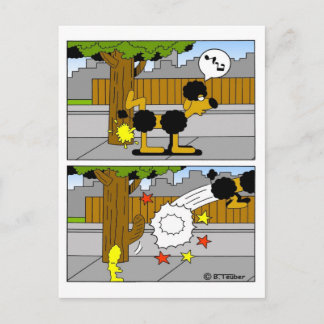 Hund pinkelt an Baum Postcard