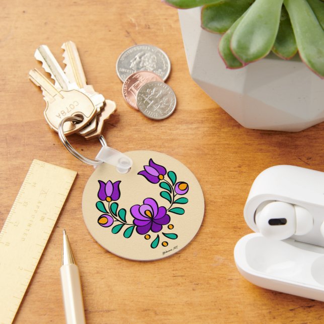 Hungarian Embroidery Pattern, "Matyó" - purple Keychain (Desk)