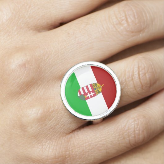 Hungarian flag ring (In Situ)