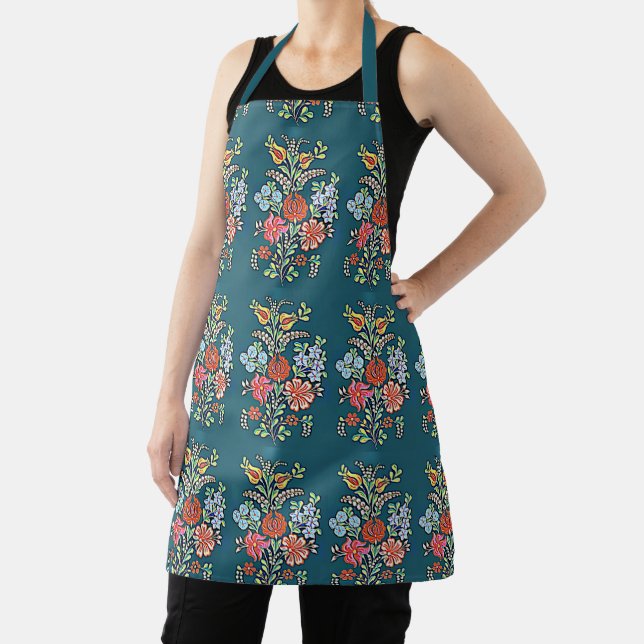 Hungarian flowers apron (Insitu)