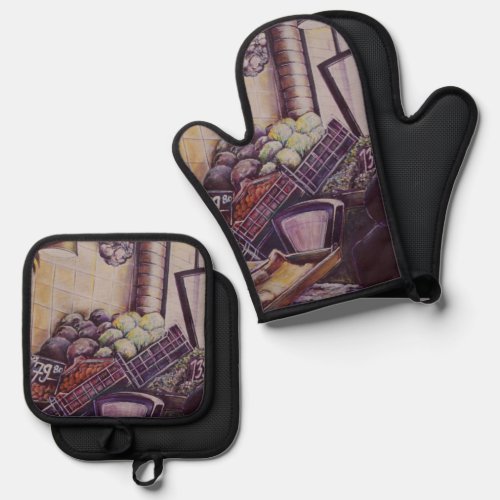 Hungarian Market Place Budapest Oven Mitt  Pot Holder Set