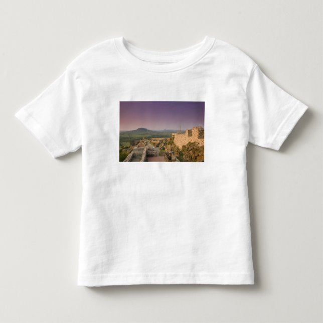 HUNGARY, Lake Balaton Region, SZIGLIGET: Toddler T-shirt (Front)