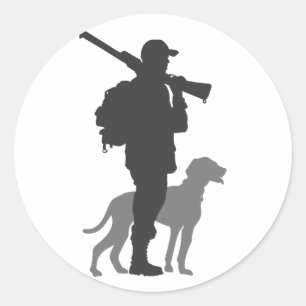 Hunting dog with hunter - Choose background color Classic Round Sticker