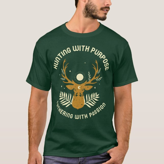 Hunting with purpose fathering with Dad hunting fr T-Shirt (Front)