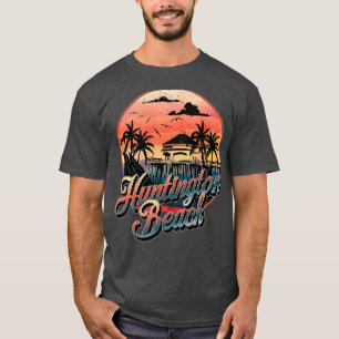 Huntington Beach Pier Vintage Sunset Surfboard Sur T-Shirt