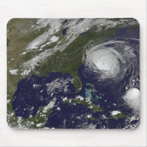 Hurricane Earl 4 Mouse Pad