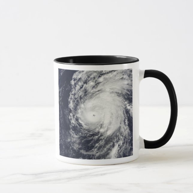 Hurricane Neki west of Hawaii Mug (Right)