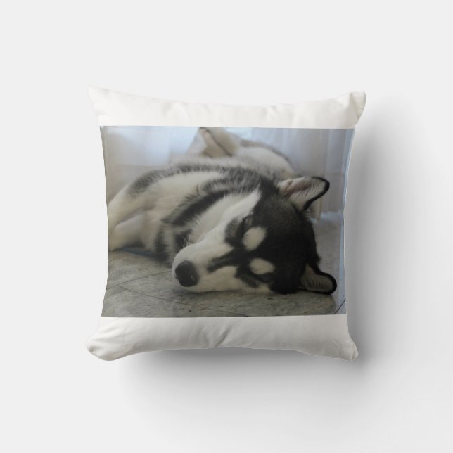 Husky Throw Pillow (Front)