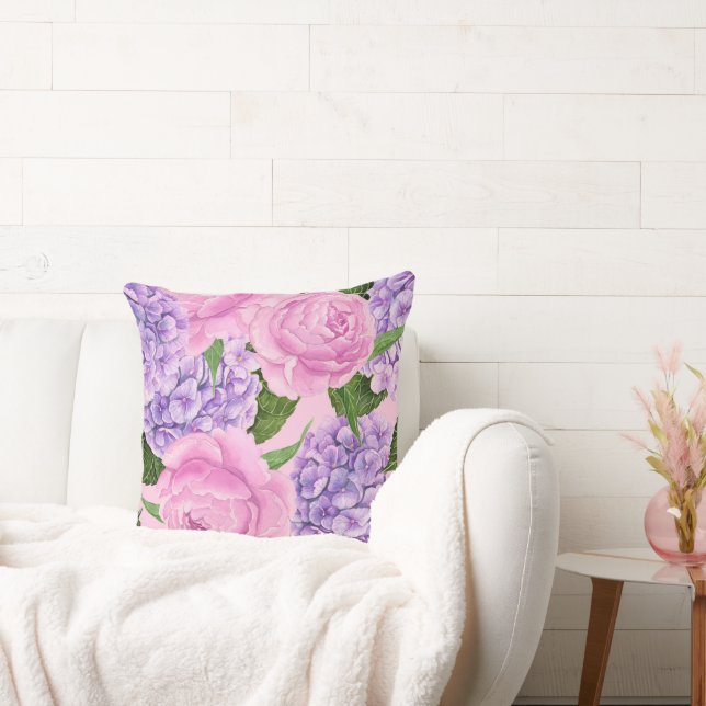 Hydrangea and peony pattern throw pillow (Couch)